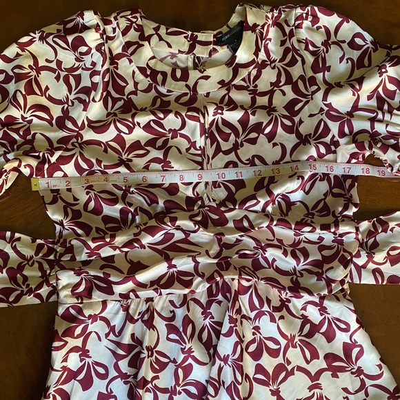 BCBGMaxAzria top short puff sleeve silky printed keyhole pullover Small - Picture 9 of 16